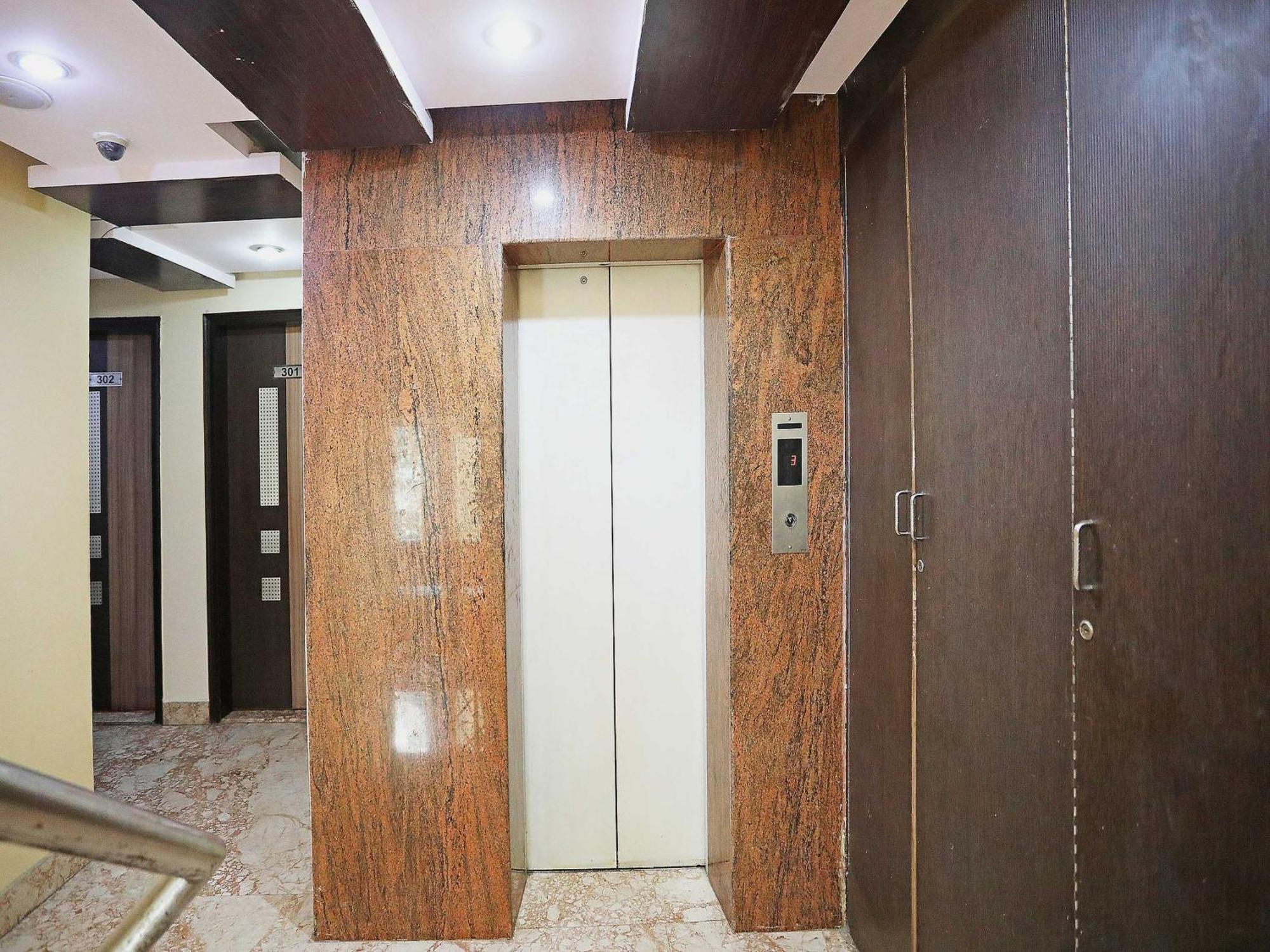 דלהי Oyo Hotel Vedas Heritage מראה חיצוני תמונה