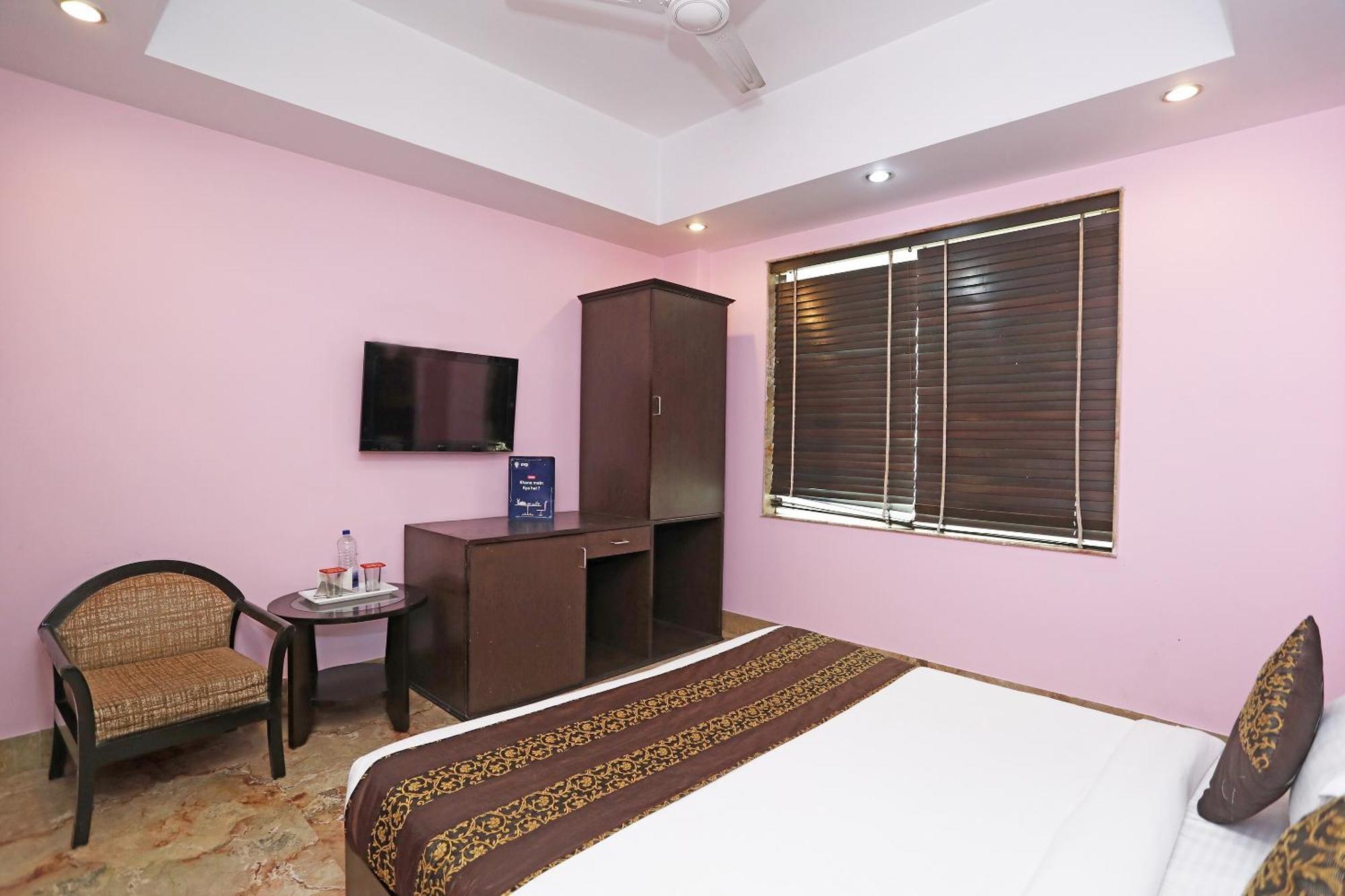 דלהי Oyo Hotel Vedas Heritage מראה חיצוני תמונה